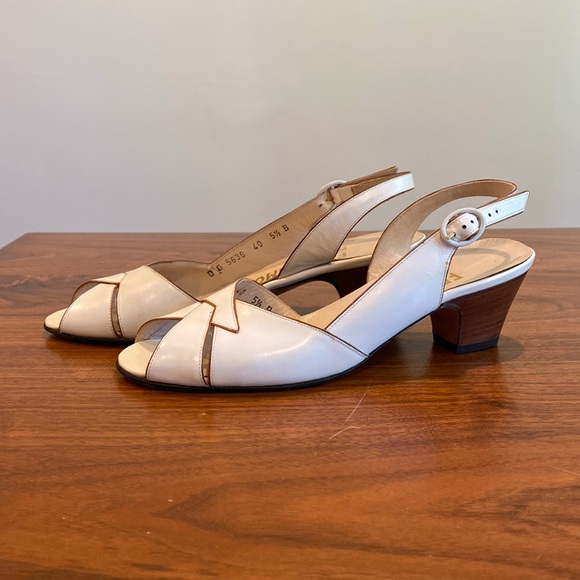 Vintage Salvatore Ferragamo Bussola Heels - Picture 2 of 9